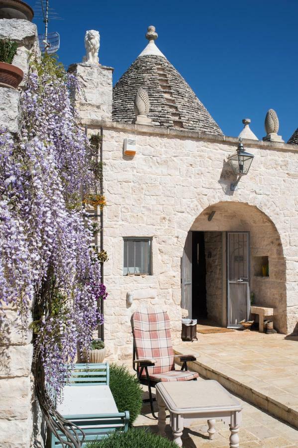 Апартаменти 16 Trulli E Giardini Альберобелло Екстер'єр фото